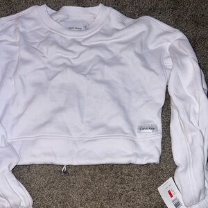COPY - White cropped crewneck